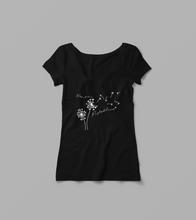 Laden Sie das Bild in den Galerie-Viewer, Damen V-Shirt "Des is mir Pusteblume"