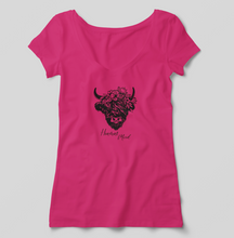 Laden Sie das Bild in den Galerie-Viewer, Damen V-Shirt "Hoamat Mood"