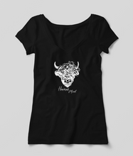 Laden Sie das Bild in den Galerie-Viewer, Damen V-Shirt "Hoamat Mood"